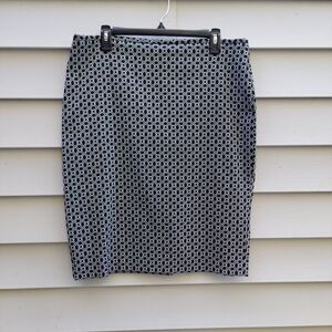 Calvin Klein Black and Gray Geometric Skirt. Size 14.